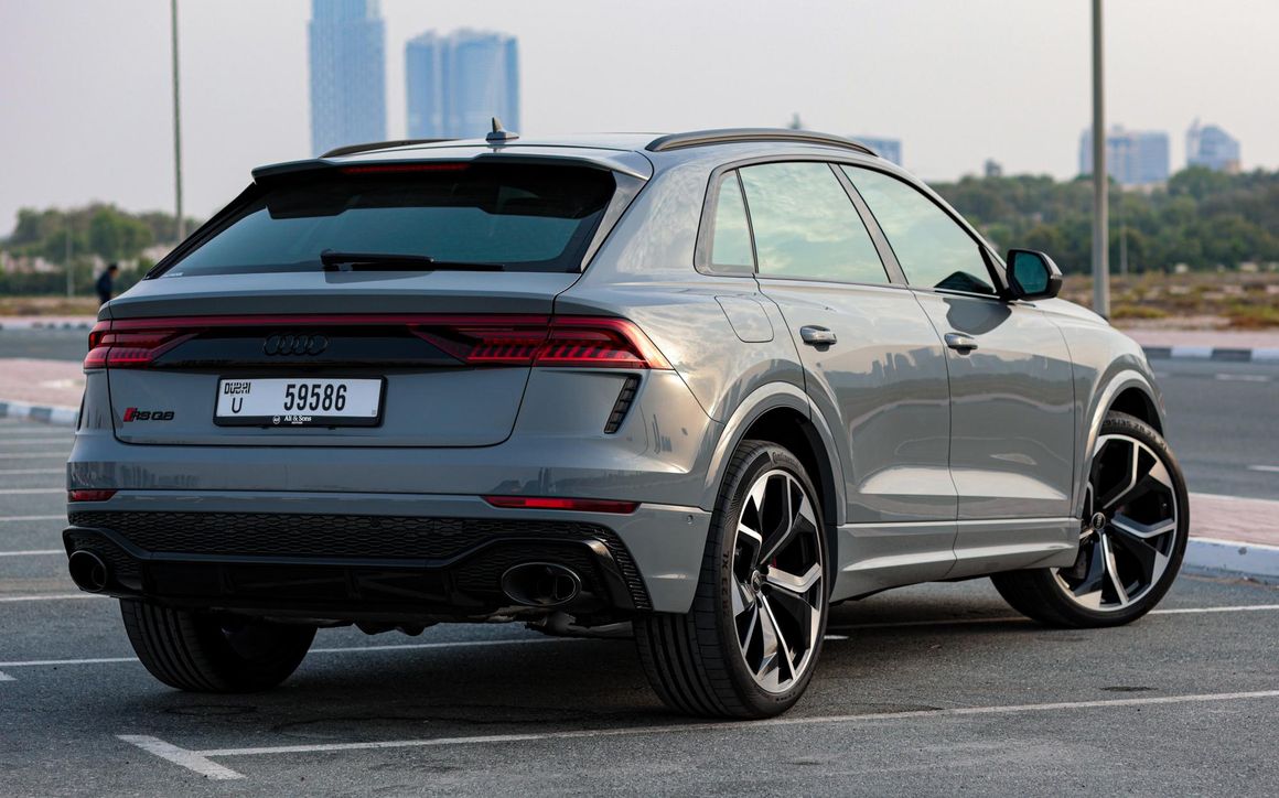 Audi RSQ8 Gray - image 10