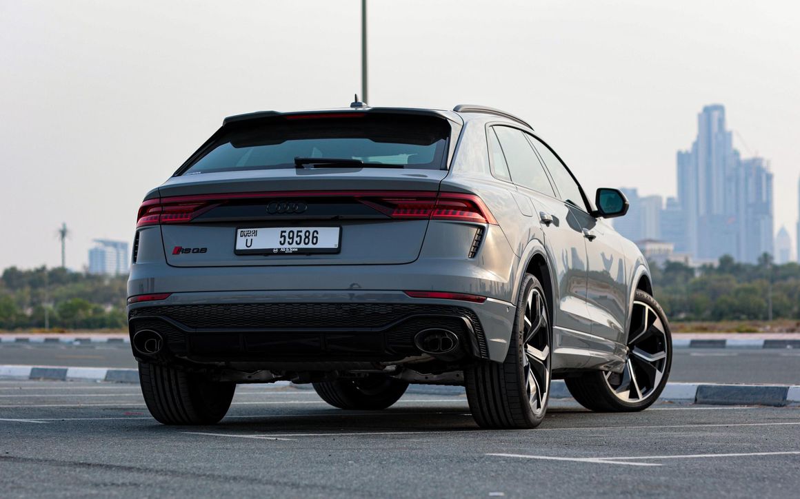 Audi RSQ8 Gray - image 11