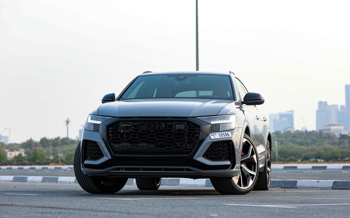 Audi RSQ8 Gray - image 1