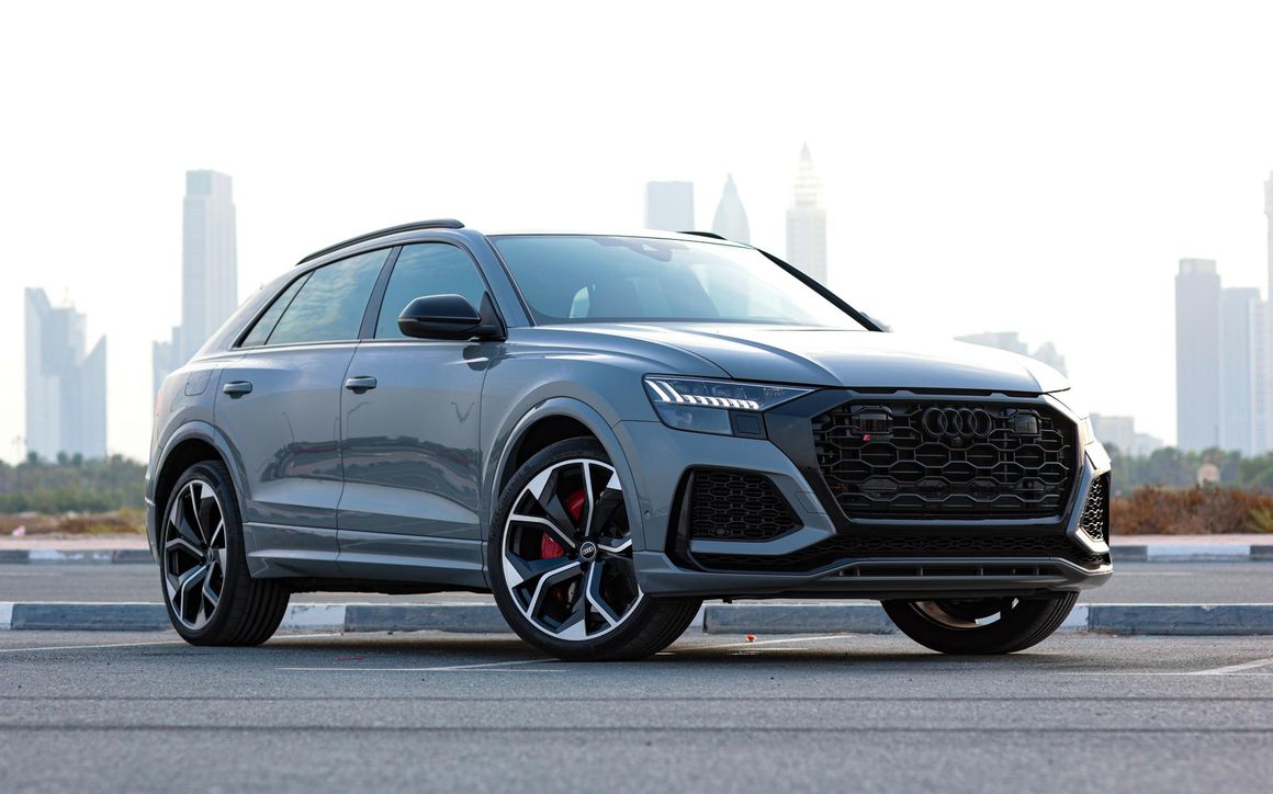 Audi RSQ8 Gray - image 5