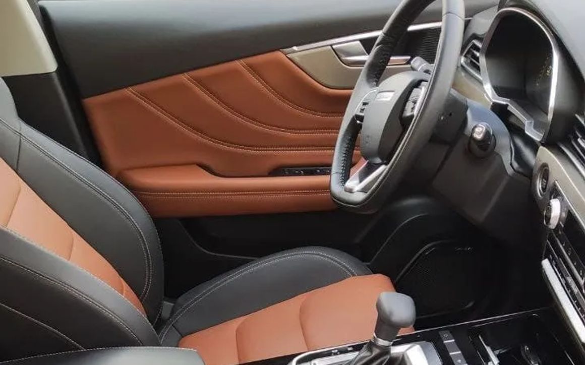 JETOUR X70 - image 3