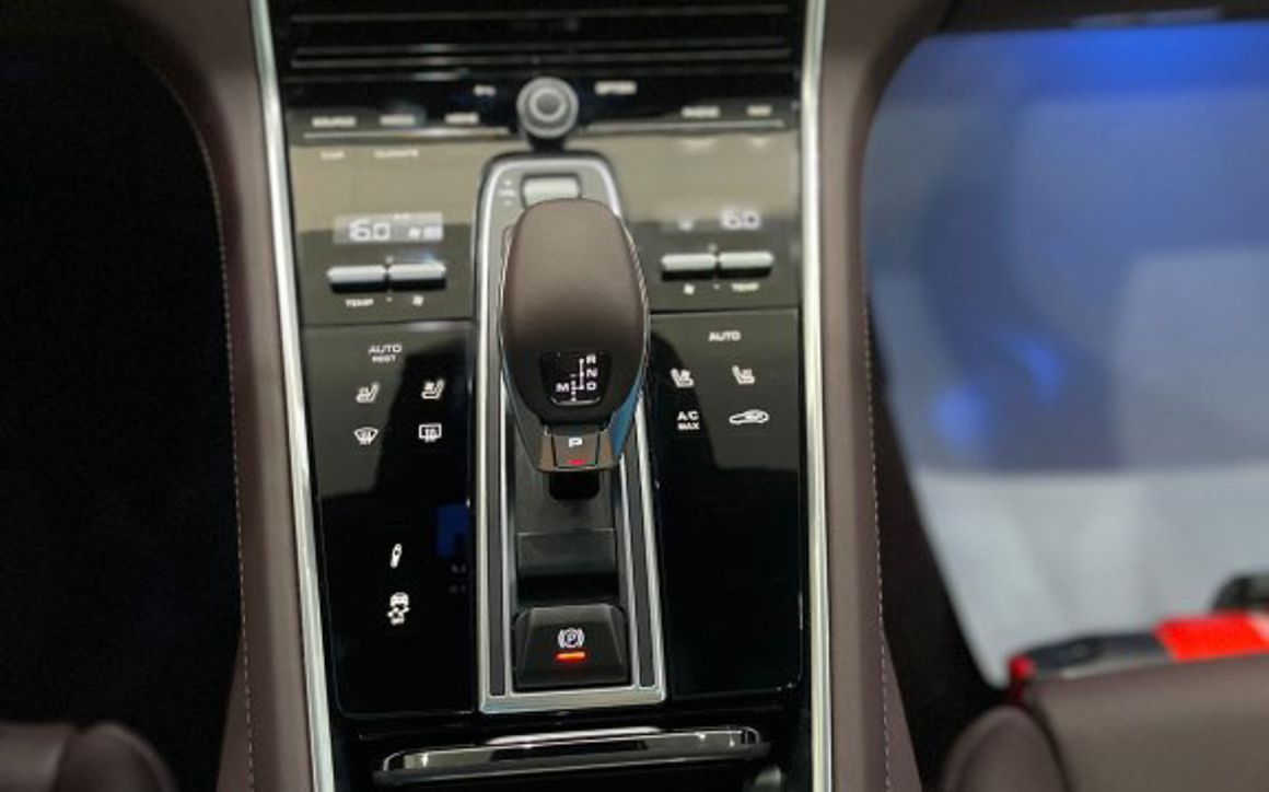 PORSCHE PANAMERA - 2023 - image 12