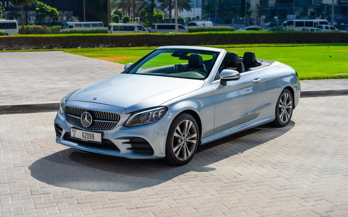 Mercedes C200 Convertible - image 6
