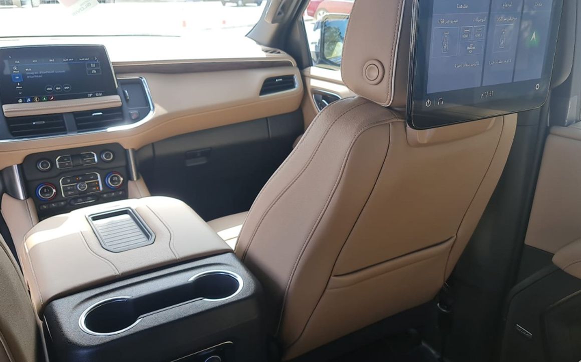 CHEVROLET TAHOE - image 5