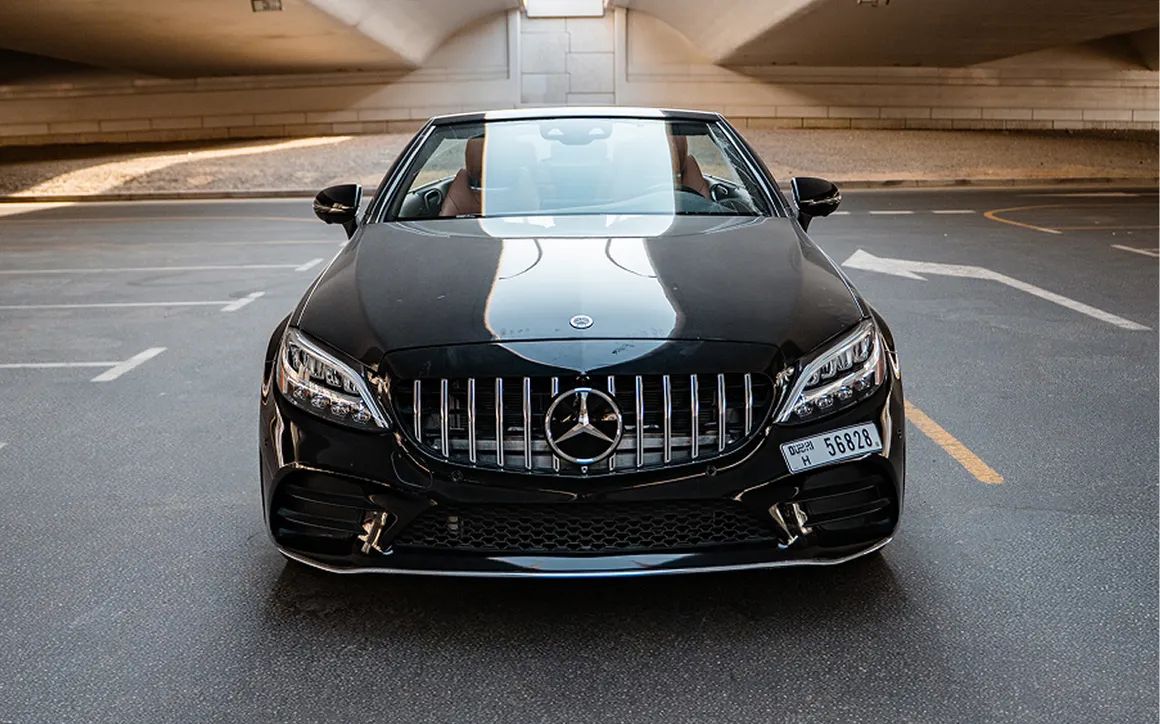 Mercedes-Benz C300 Convertible - image 3