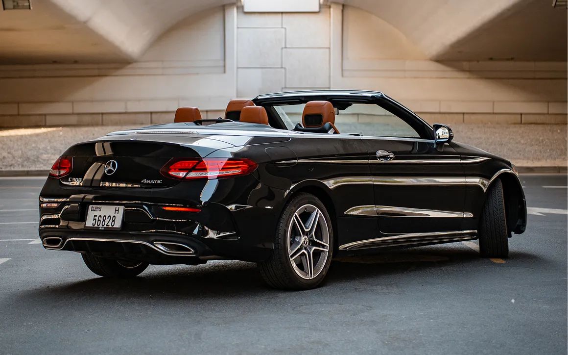 Mercedes-Benz C300 Convertible - image 8