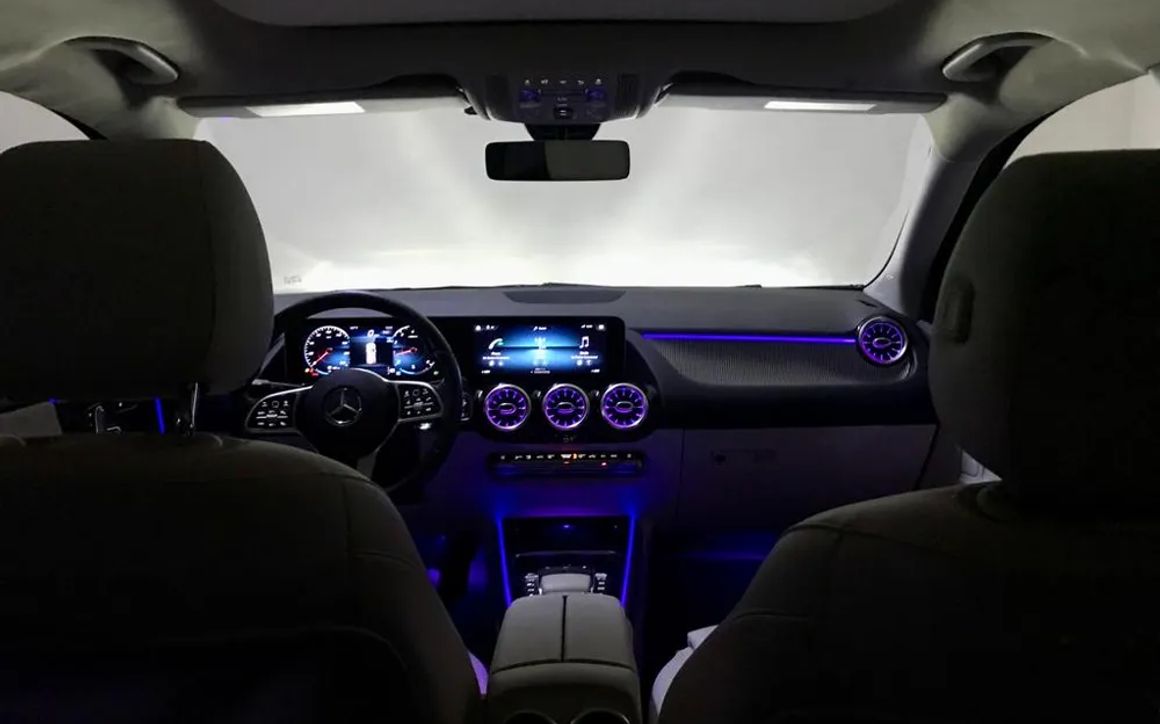 Mercedes Benz GLA250 - image 10