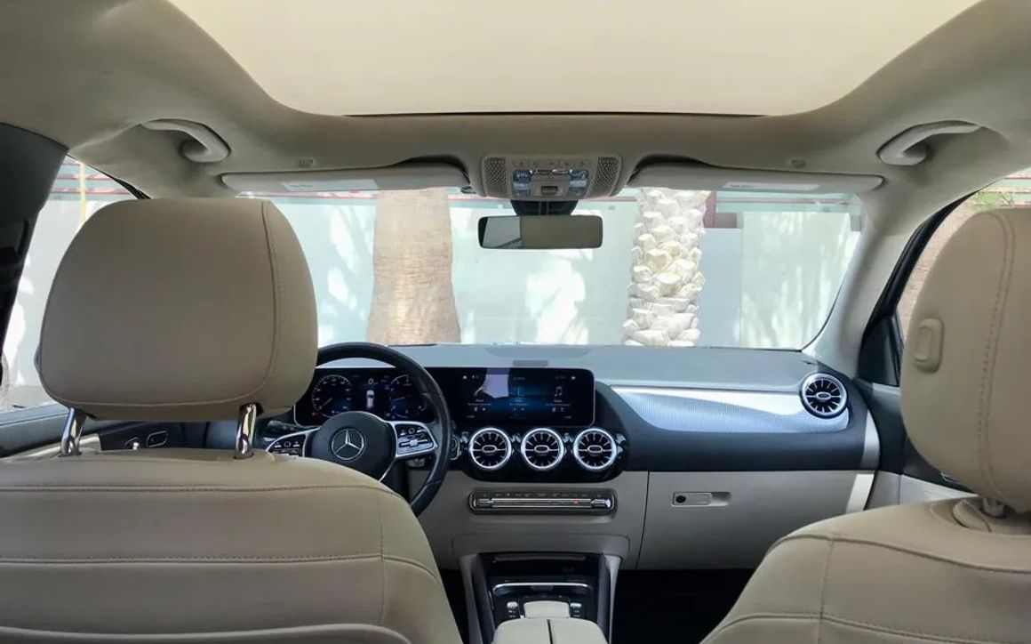 Mercedes Benz GLA250 - image 12