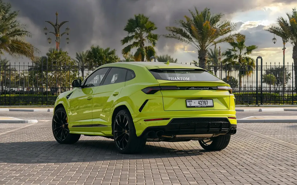 LAMBORGHINI URUS - image 4