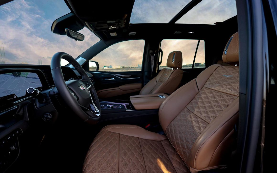 Cadillac Escalade Full Option Black - image 10