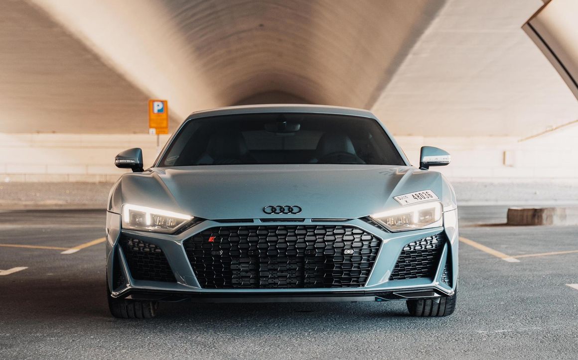 Audi R8 V10 - image 2