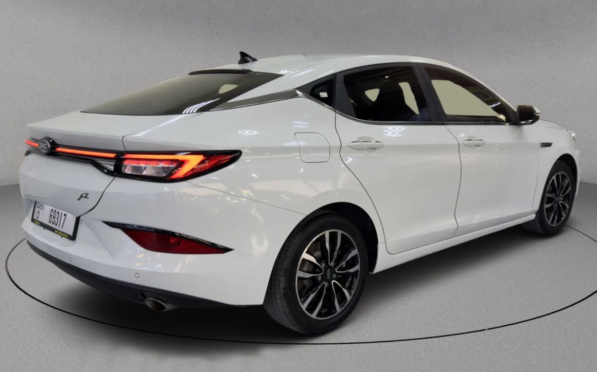 JAC J7 - image 5