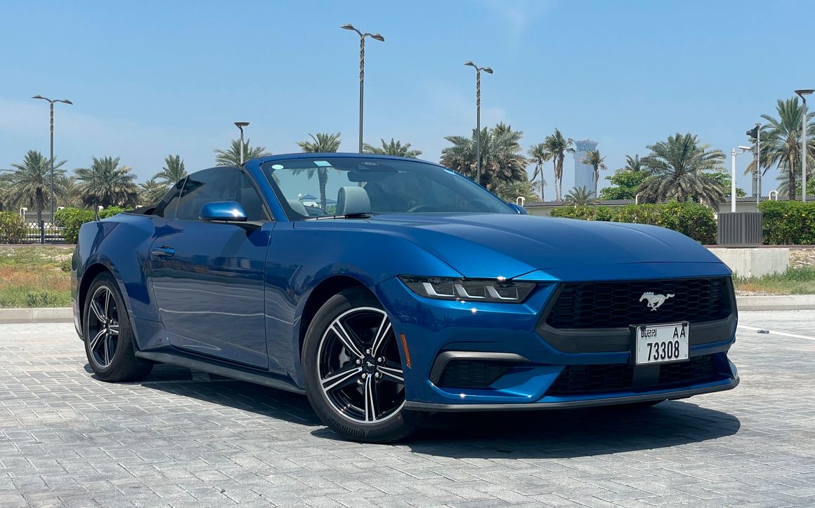 Ford Mustang - image 4
