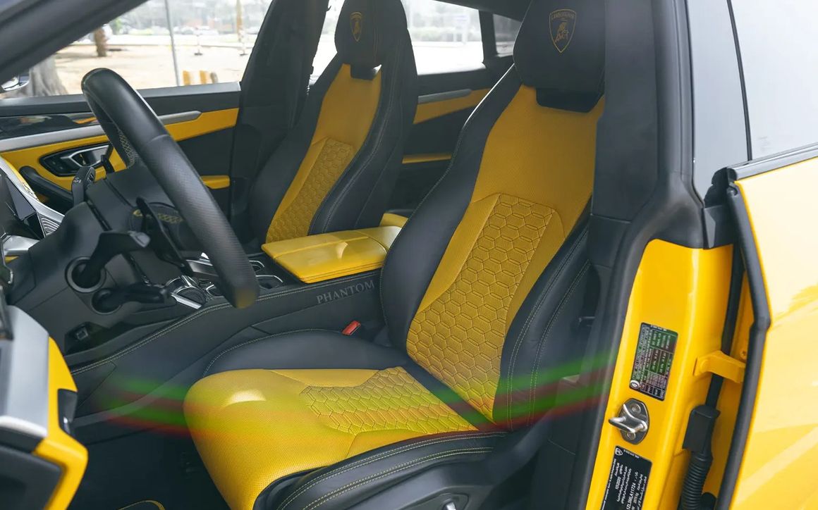 LAMBORGHINI URUS - image 6