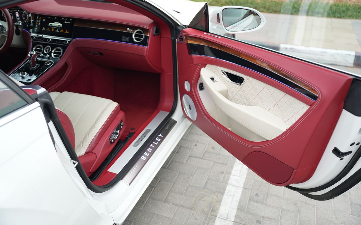 BENTLEY CONTINENTAL GT - image 7