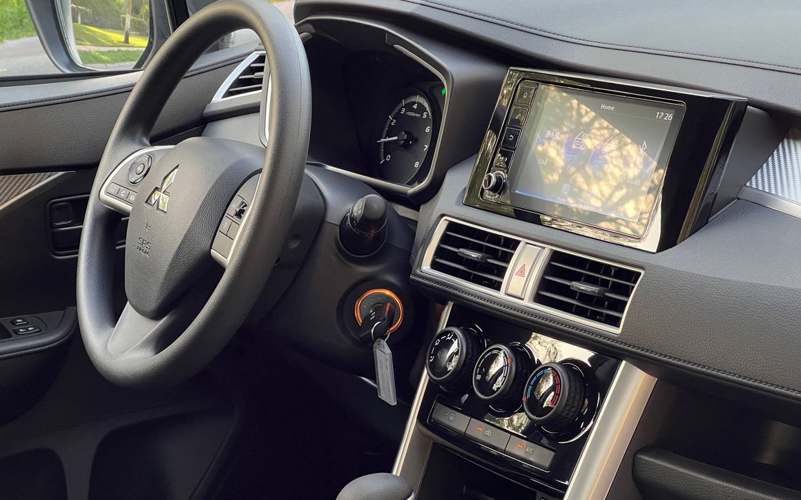 MITSUBISHI XPANDER - image 9