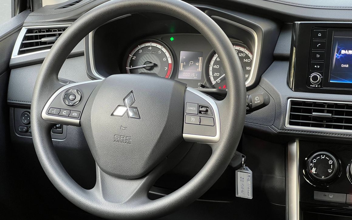 MITSUBISHI XPANDER - image 10