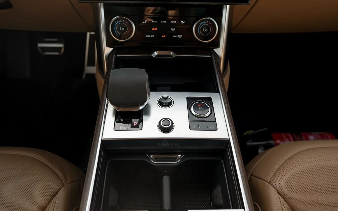RANGE ROVER VOGUE HSE - image 9