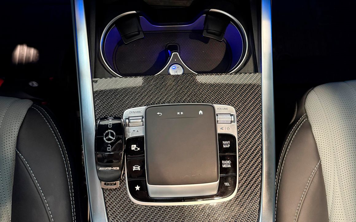 MERCEDES-BENZ G63 - image 8