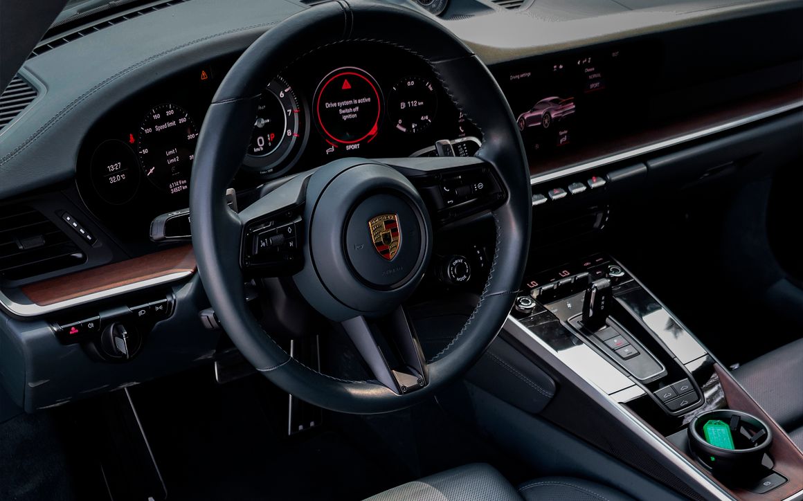 Porsche 911 Turbo - image 9