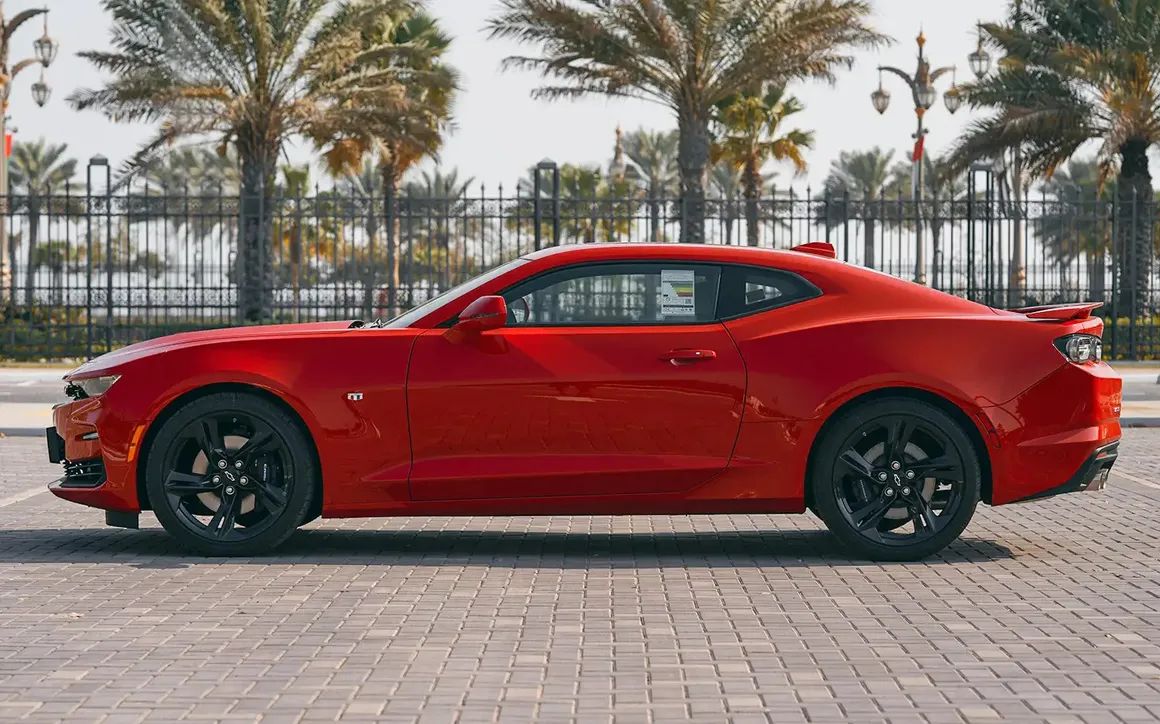 CHEVROLET Camaro - image 2