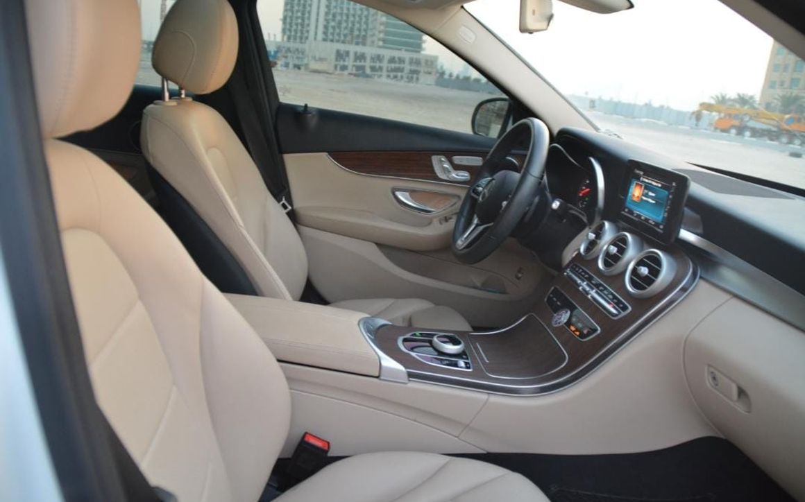Mercedes C300 - image 7
