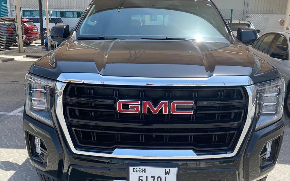 Gmc Yukon - image 3