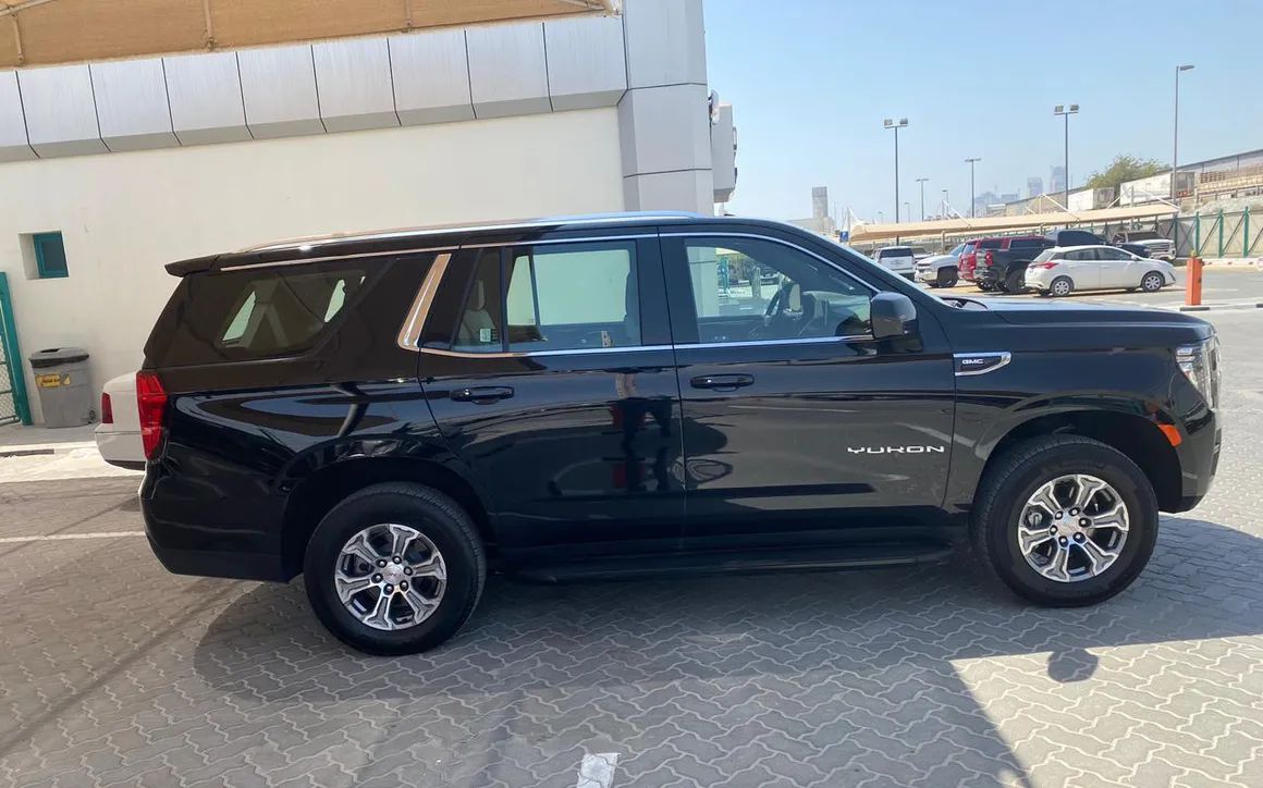 Gmc Yukon - image 2