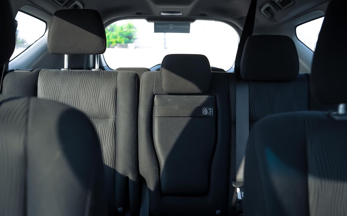 MITSUBISHI MONTERO - image 6