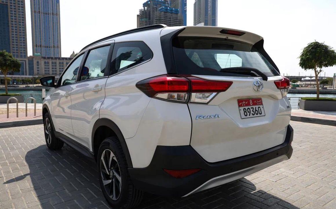 Toyota Rush - image 7