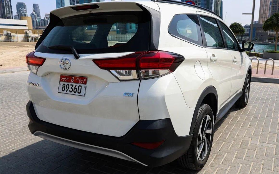 Toyota Rush - image 10