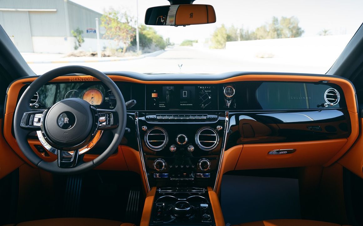 Rolls Royce Cullinan - image 5