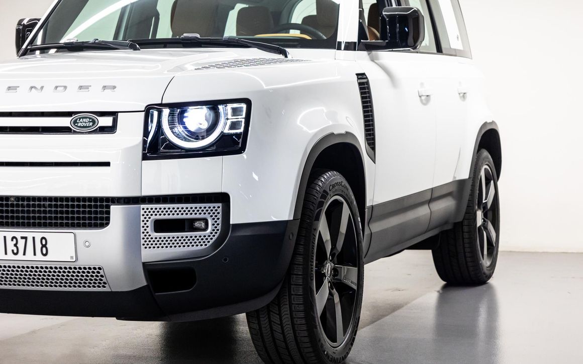 Land Rover Defender V6 110 - image 6