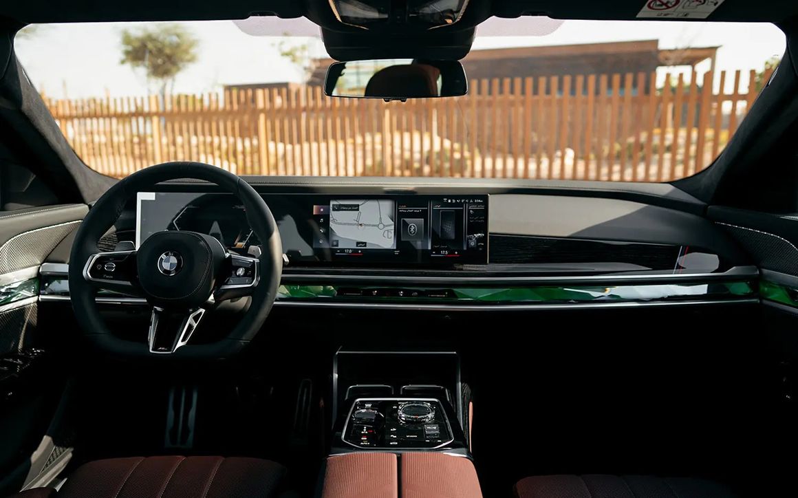 BMW 740Li - image 5