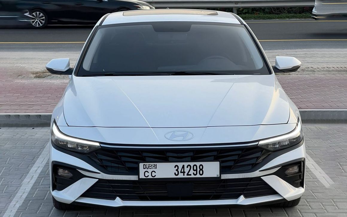 HYUNDAI ELANTRA - image 2