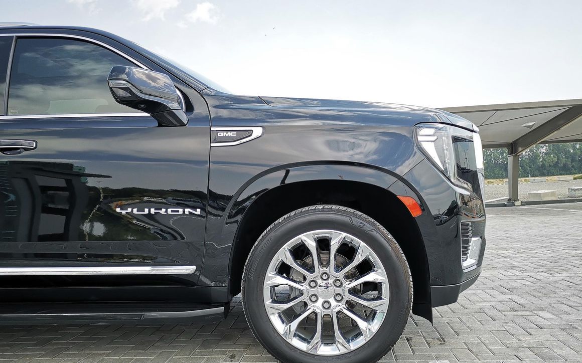 GMC YUKON - image 7