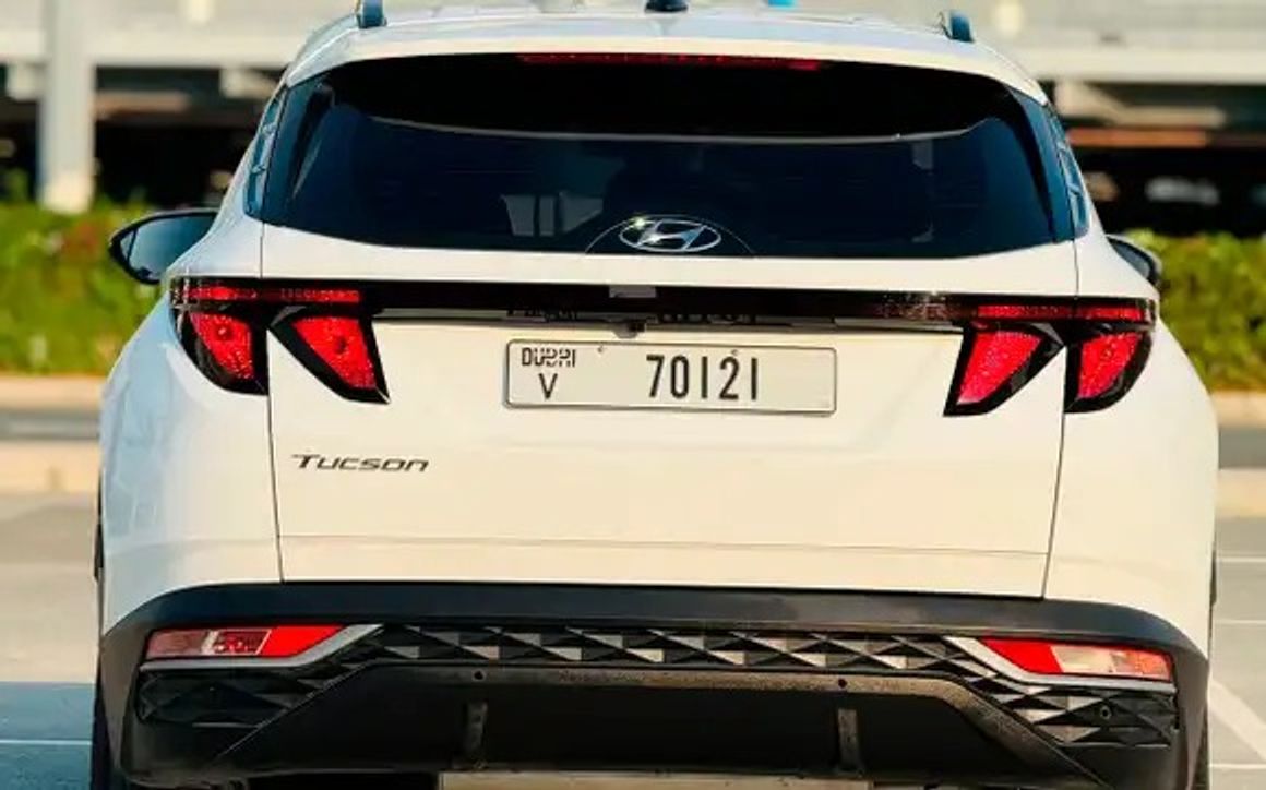 HYUNDAI TUCSON - image 6