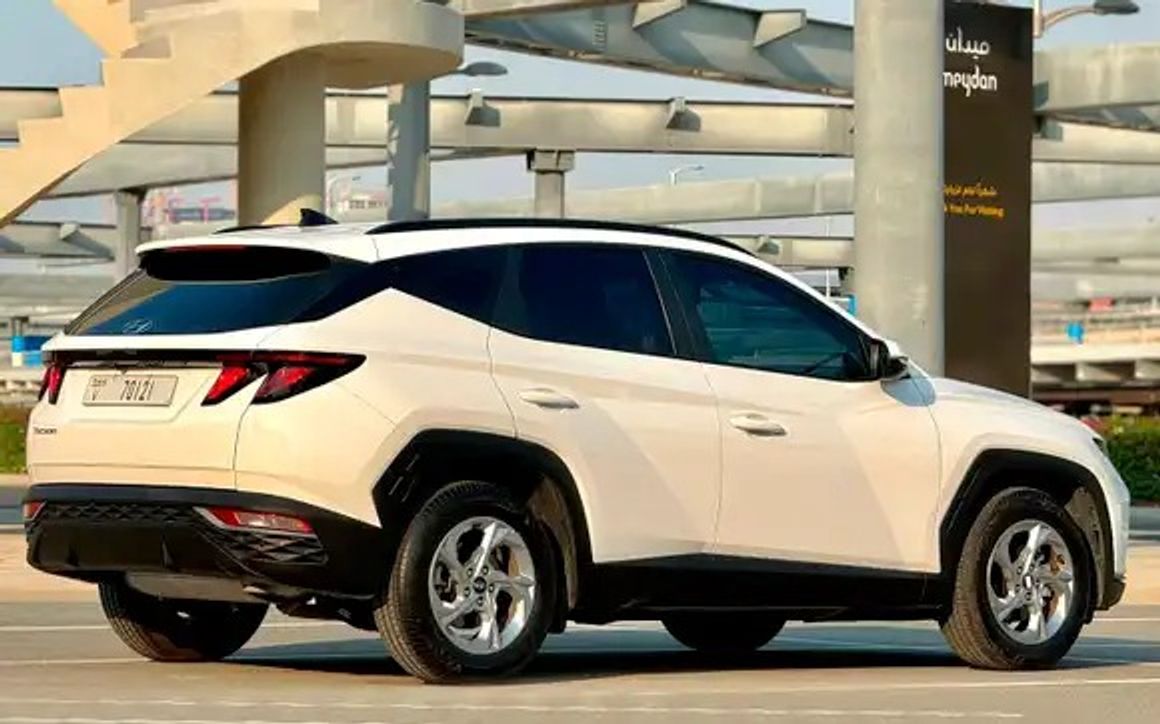 HYUNDAI TUCSON - image 7