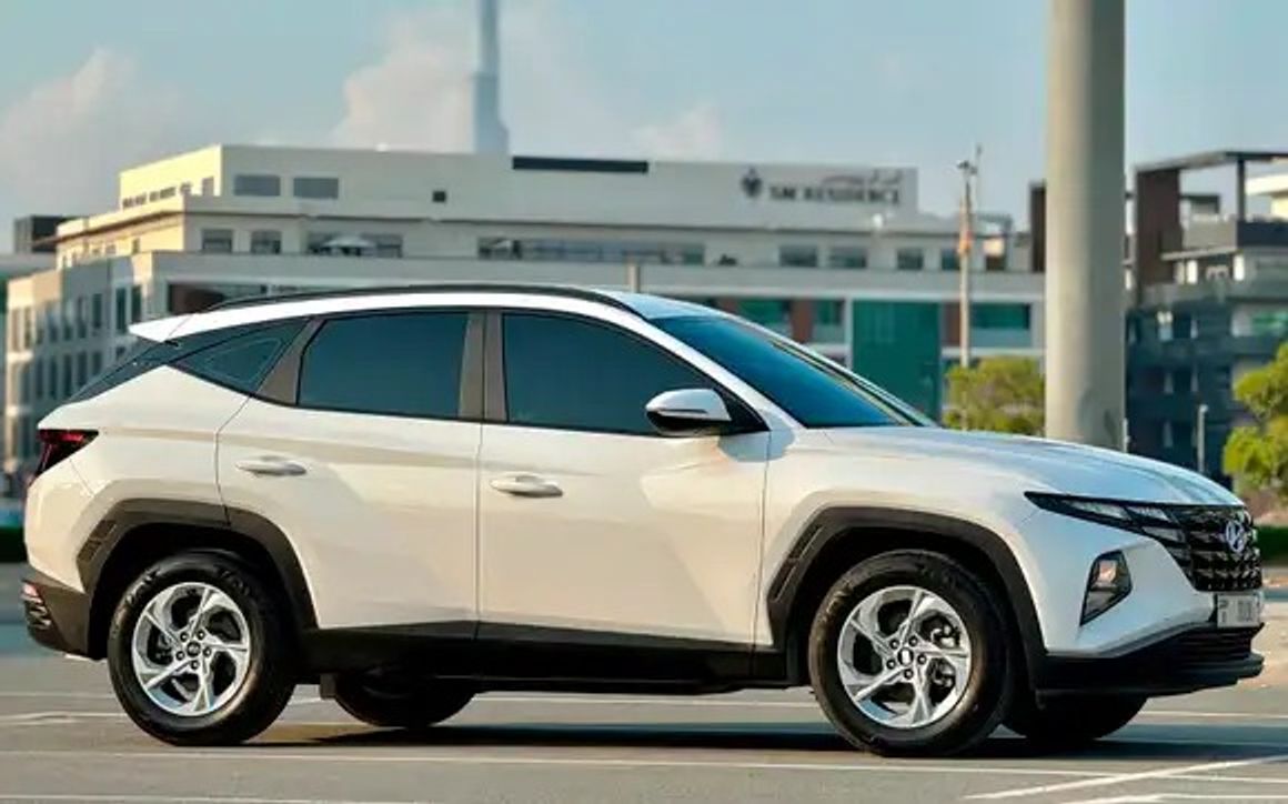 HYUNDAI TUCSON - image 2