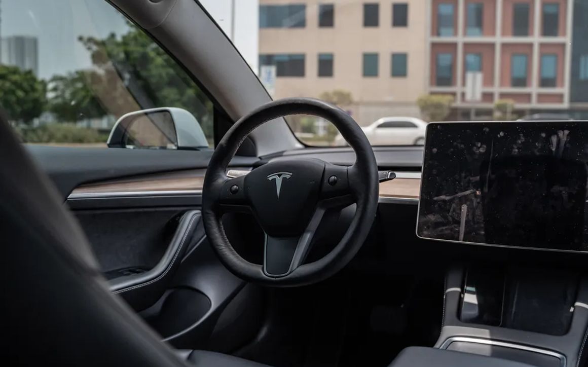 Tesla Model 3 Standard - image 6