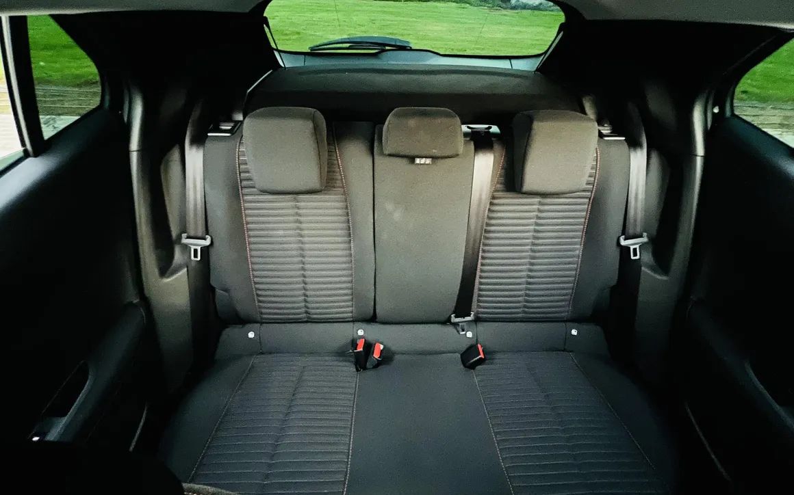PEUGEOT 2008 - image 13
