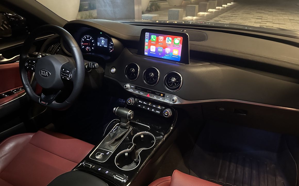 Kia Stinger - image 13