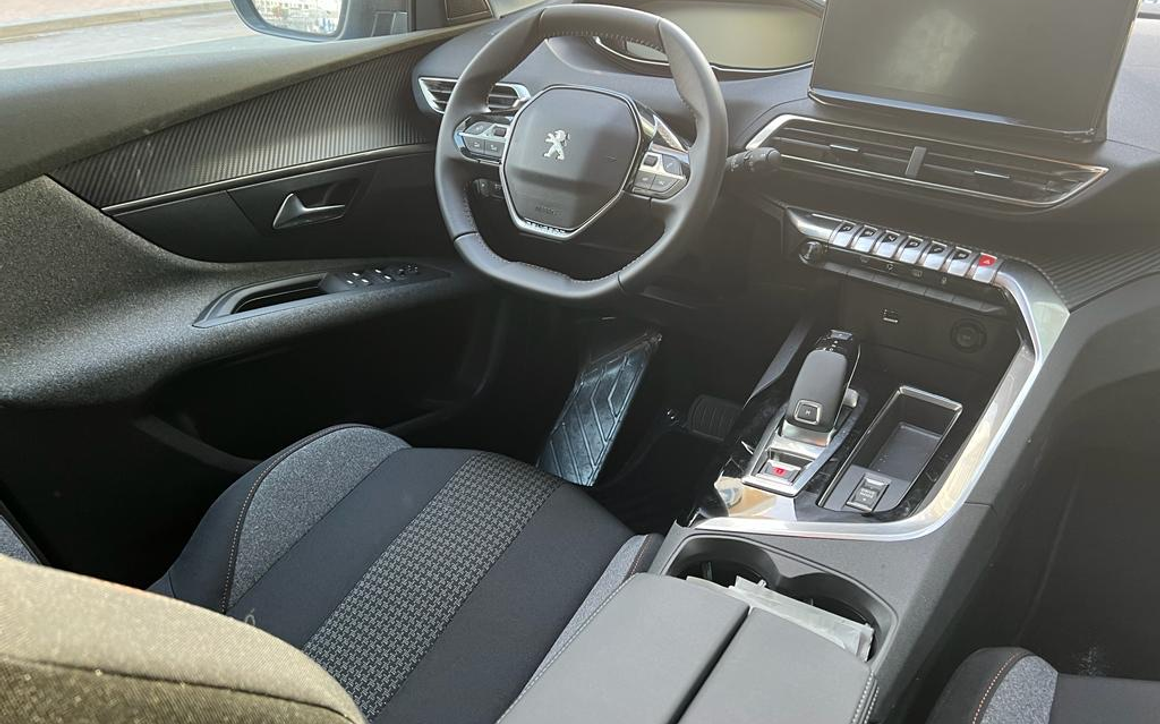 Peugeot 3008 - image 5