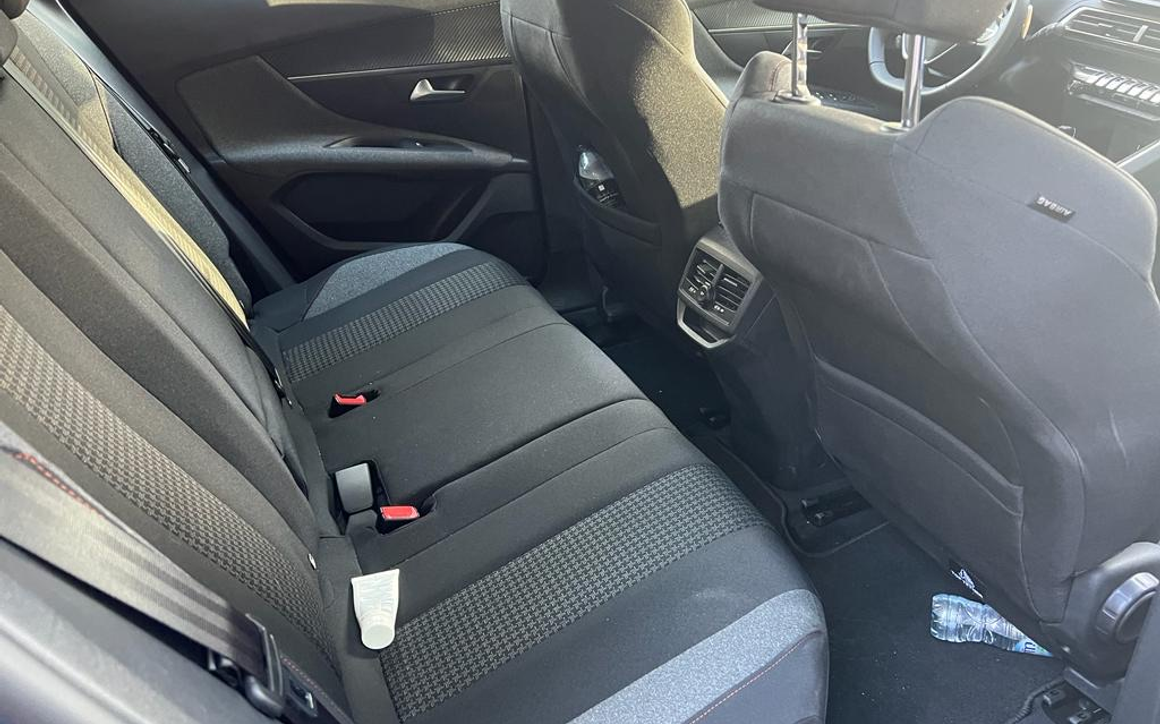 Peugeot 3008 - image 7