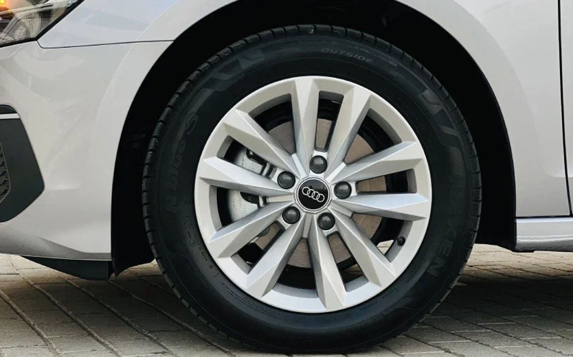 Audi A3 - image 8