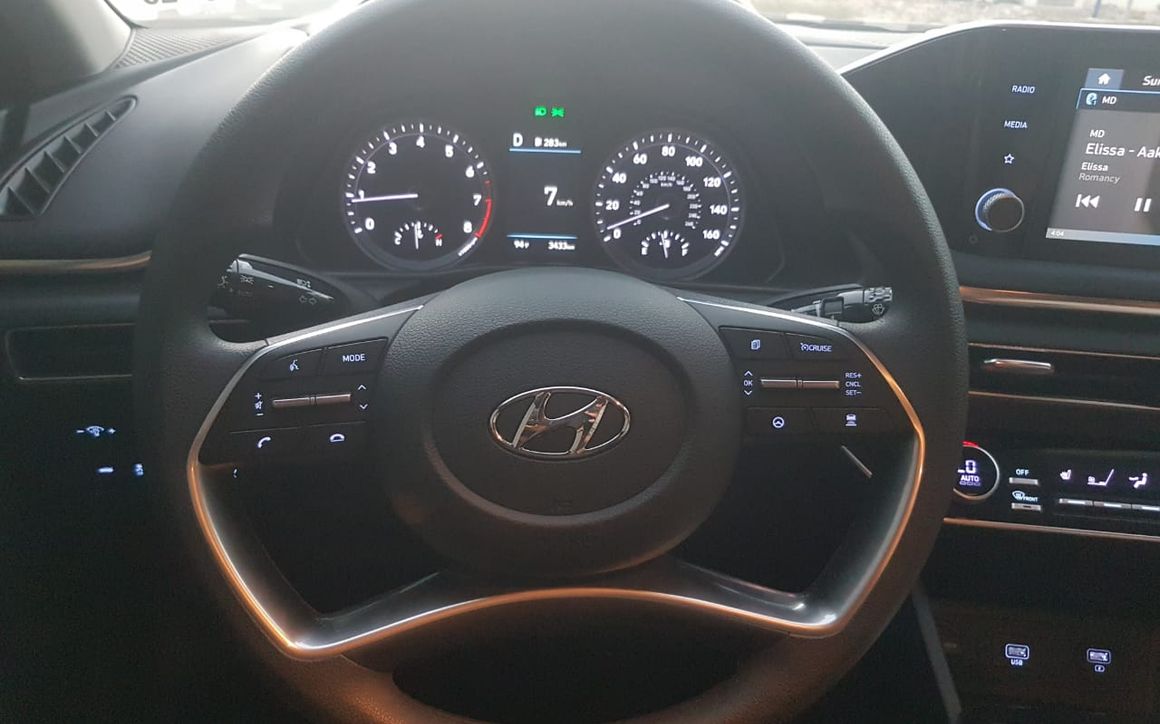 HYUNDAI SONATA - image 5