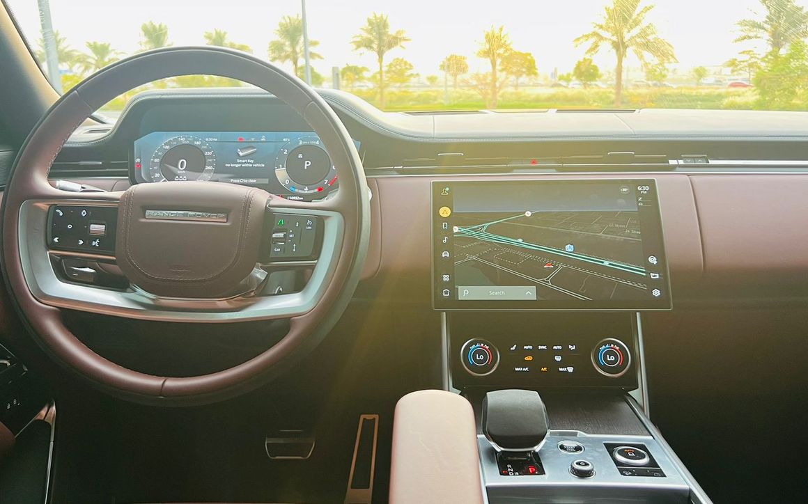 Land Rover Range Rover - image 10