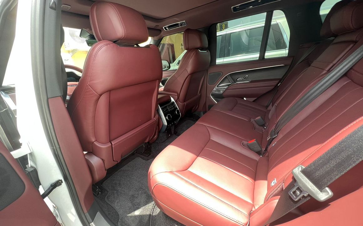 Land Rover Range Rover - image 14