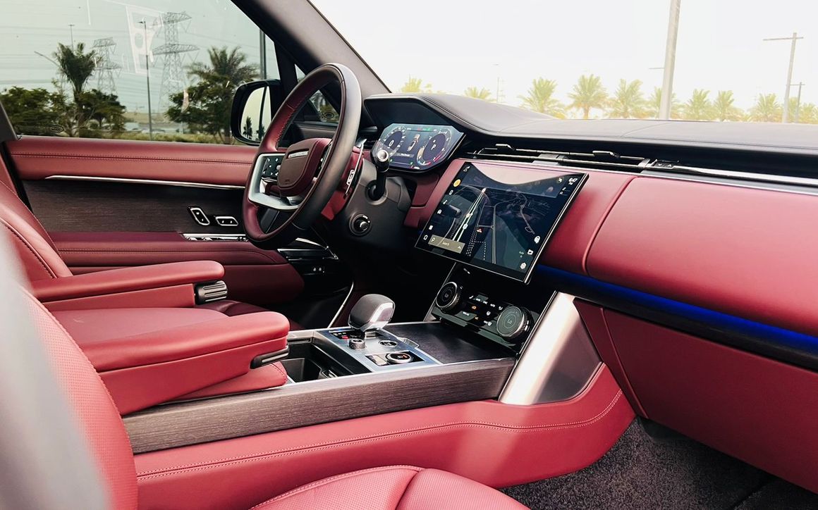 Land Rover Range Rover - image 11