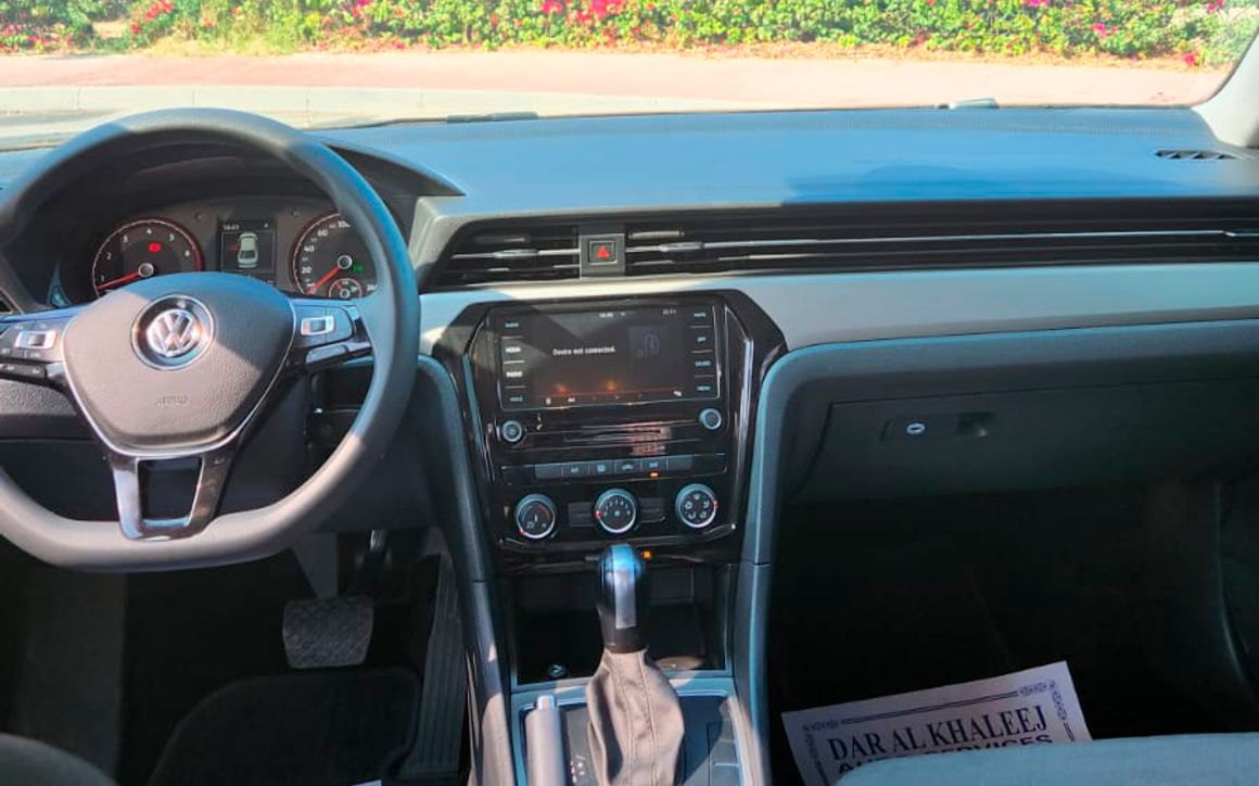 Volkswagen Passat - image 7
